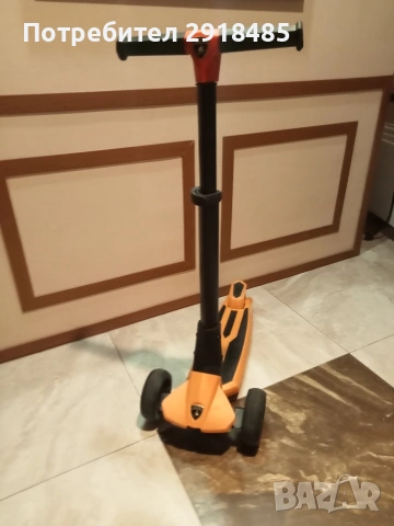 Детска тротинетка -ламборгини