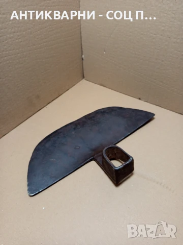 Соц Стара Ръчно Кована Мотика Сърп и Чук Тегло 1.2кг Номер/7/., снимка 4 - Антикварни и старинни предмети - 51184918