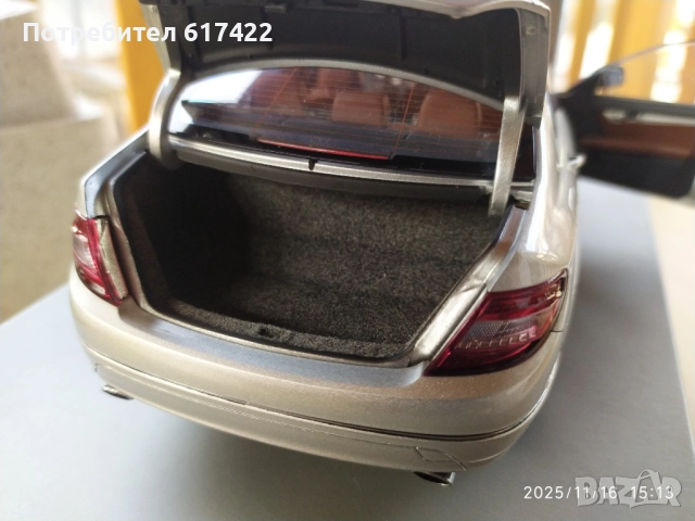 1:18 Autoart - Mercedes C-Class W204 Avantgarde, снимка 13 - Колекции - 52432712