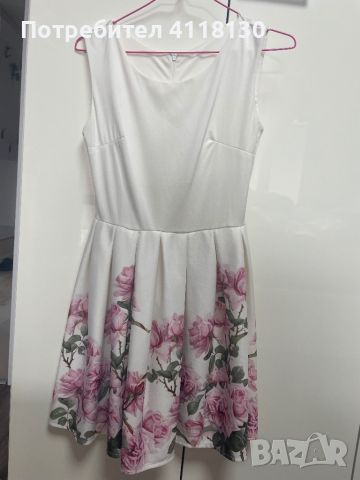 Бяла рокля на цветя