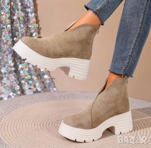 Дамски бежови велурени боти с цип, снимка 2 - Дамски боти - 53239959