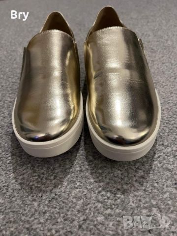 Обувки gold Calvin Klein, снимка 5 - Дамски ежедневни обувки - 46445730