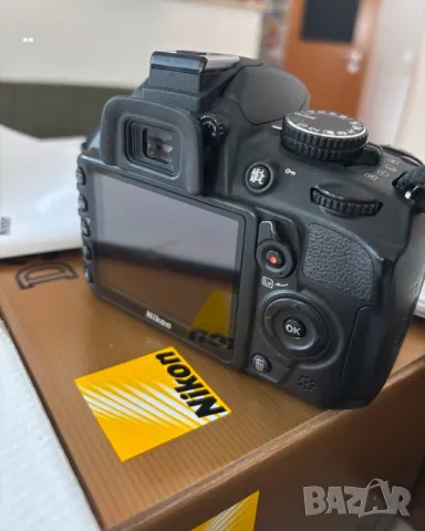 Фотоапарат Nikon D3100 DSLR с два обектива (двойно зумов кит) – в отлично състояние, снимка 3 - Фотоапарати - 49106699