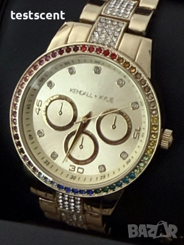 Kendall + Kylie Луксозен дамски комплект часовник и гривни Gold Tone / Rainbow НОВ с кутия за дами, снимка 3 - Дамски - 53918674