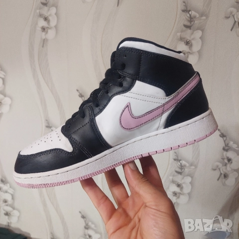 Nike Air Jordan 1 Mid номер 39,5-40 оригинални маратонки , снимка 8 - Маратонки - 51840954