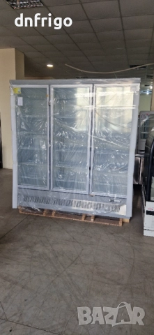 Хладилна витрина