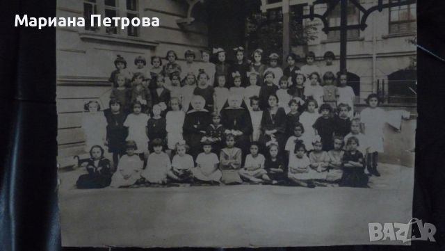 Снимка на католическо училище за малки момичета, снимка 1 - Антикварни и старинни предмети - 45982242