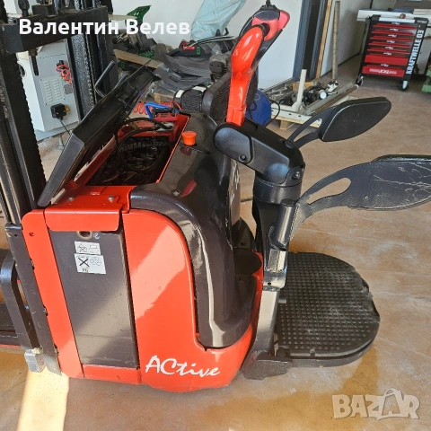 Електрическа палетна количка-стакер LINDE L14, снимка 4 - Други машини и части - 53972379