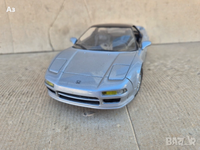 Honda NSX 1:18 Revell сребрист Хонда НСХ Acura, снимка 2 - Колекции - 53877336
