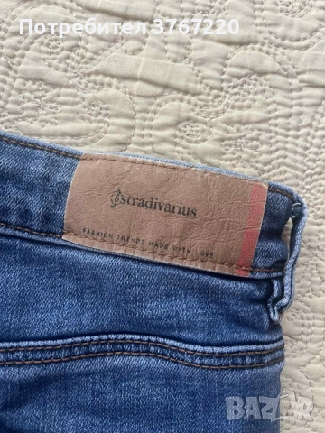 Тъмно сини дънки Stradivarius с висока талия, снимка 3 - Дънки - 52891077