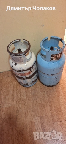 Две газови бутилки