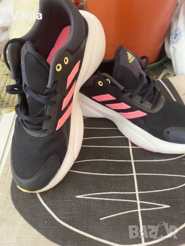 Продавам маратонки adidas, снимка 1 - Маратонки - 46097615