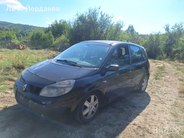 Renault Scenic на Части 1.5, снимка 10 - Автомобили и джипове - 47301968