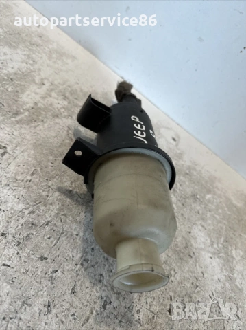 Резервоар за течност за Jeep Cherokee KJ 2.8 CRD (2008) 52088713AA, снимка 3 - Части - 53382792