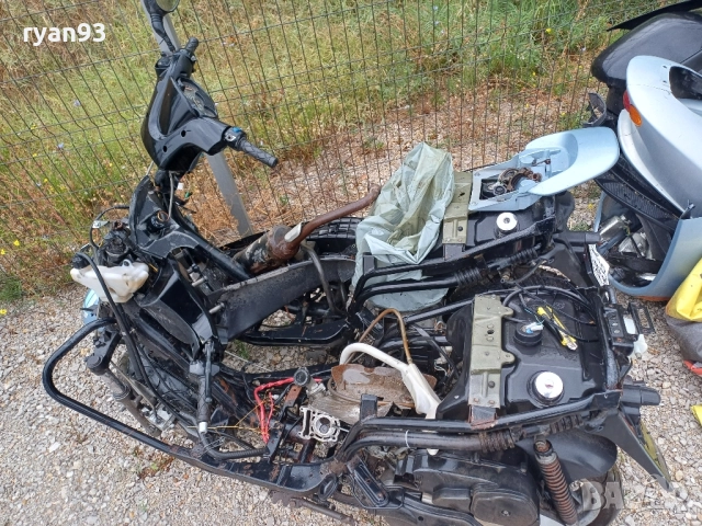 Yamaha Majesty 125cc. - два броя за части, снимка 7 - Части - 51696286