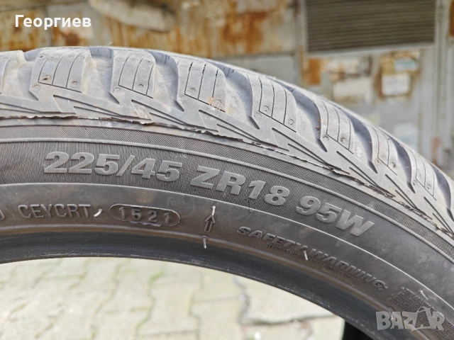 Всесезонна гума Kumho Solus 4S HA32 225/45 R18, снимка 4 - Гуми и джанти - 54219721