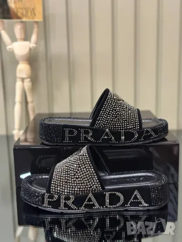 дамски чехли prada , снимка 2 - Чехли - 46897679