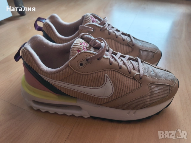 Дамски маратонки на Nike, р.39., снимка 4 - Маратонки - 52210068