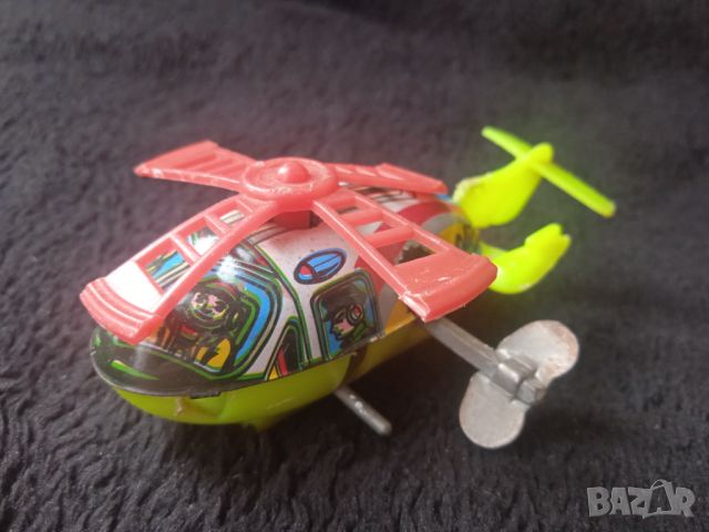 Самолетче / Вертолетче с ключе и навиващ се механизъм 