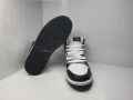 Кецове Nike Air Jordan 1 Mid 

Чисто нови с кутия.

Размер: 42 стелка 26.5 см

Цена: 189лв., снимка 3