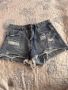 Къси дънкови панталони ХС , снимка 1 - Къси панталони и бермуди - 45746899