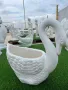 Градинска кашпа Лебед, снимка 1
