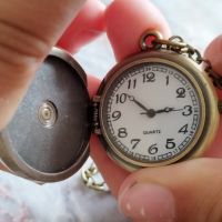 ПРОМОЦИЯ!!! Колие-часовник с отварящо се капаче с епокс
., снимка 2 - Колиета, медальони, синджири - 45344504