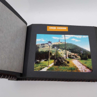 Стар български кожен албум със снимки от НРБ , снимка 3 - Колекции - 44984664