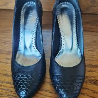 официални обувки , снимка 2 - Дамски елегантни обувки - 45472147