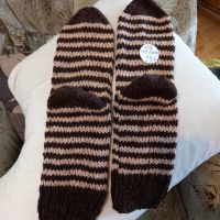Ръчно плетени мъжки чорапи от вълна размер 44, снимка 5 - Мъжки чорапи - 44458647