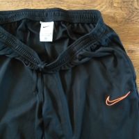Nike - страхотно мъжко долнище ХЛ, снимка 2 - Спортни дрехи, екипи - 45226736