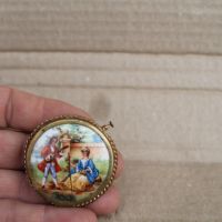 Стара Френска брошка ''limoges'', снимка 9 - Антикварни и старинни предмети - 45623836