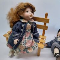 Колекционерски порцеланови кукли - момче и момиче на пейка, снимка 5 - Колекции - 45125159