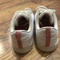 Бели кецове Adidas, снимка 3 - Кецове - 45082812