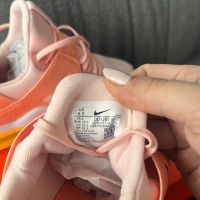 Чисто нови маратонки Nike, снимка 3 - Маратонки - 45253042