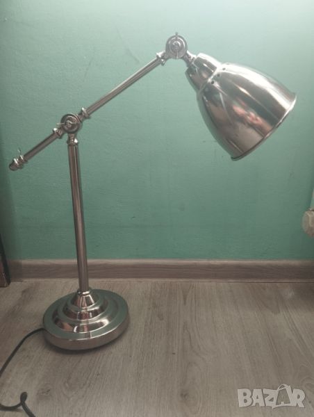 Писалищна настолна лампа, снимка 1