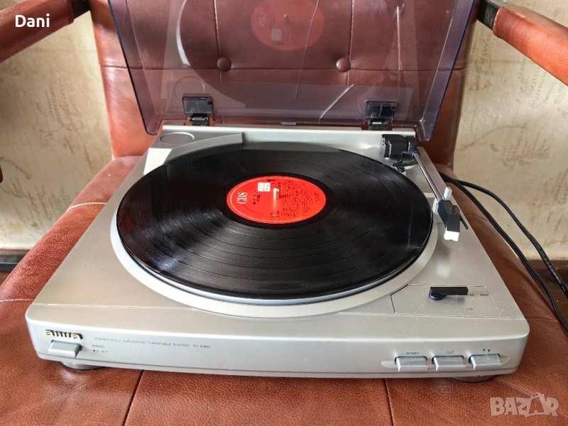 Грамофон Aiwa PX-E860 вграден Riaa коректор, снимка 1