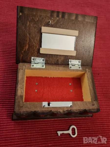 Стара сувенирна кутия за бижута Будапеща. , снимка 1