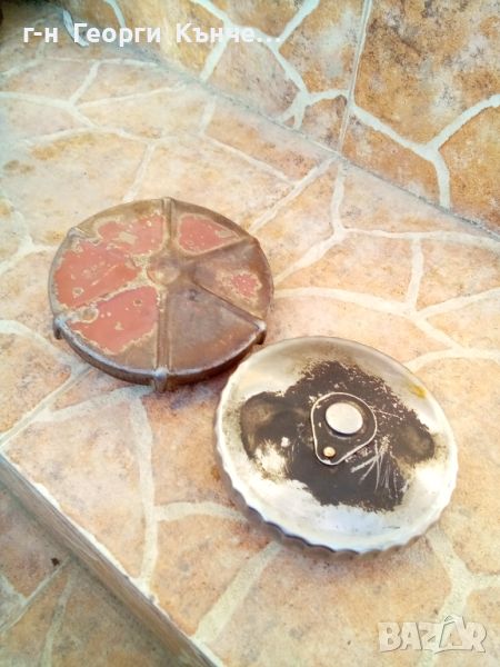 капачки за резервоар на  трактор Булгар, снимка 1