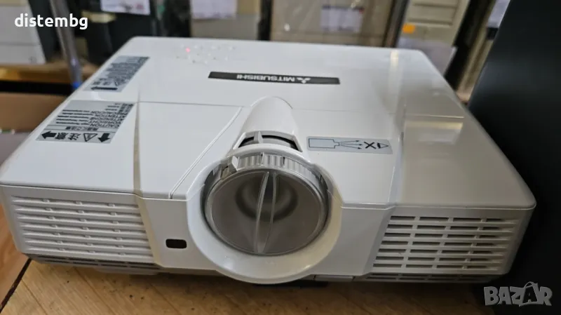 Мултимедиен Проектор Mitsubishi SD510U, снимка 1