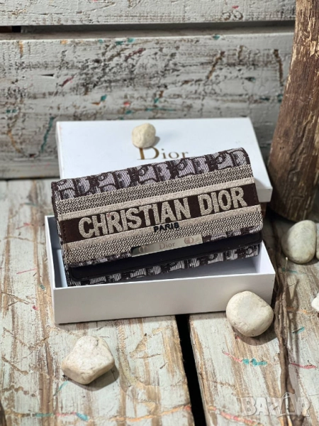 портмонета в кутия christian dior, снимка 1