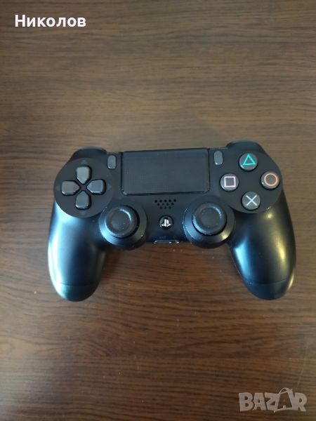 Продавам оригинален джойстик за Playstation 4(PS4), снимка 1