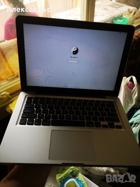 Продавам Macbook pro, снимка 1