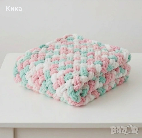 Ръчно плетено бебешко одеяло 