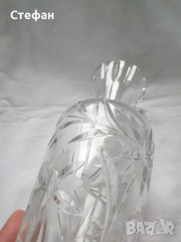 Кристална ваза, снимка 4 - Антикварни и старинни предмети - 52476634