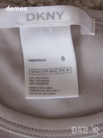 Дамска тениска DKNY, размер S, снимка 5 - Тениски - 47093095