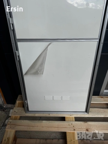 Оригинална врата за KNAUS & TABBERT  (Алуминиева)(чисто нова) (имам налични бройки)    , снимка 5 - Части - 53640008