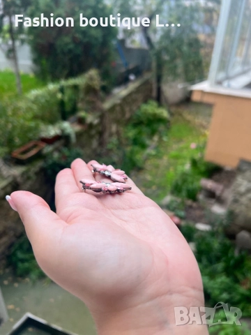 Розови обици с блестящи камъчета много нежни и красиви 🌸, снимка 2 - Обеци - 52378084