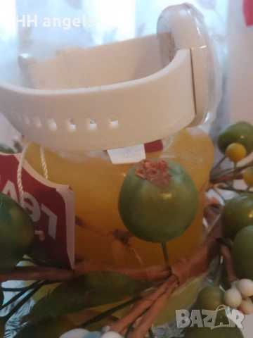 Levis дамски часовник с кристали Swarovski, снимка 3 - Дамски - 53117412