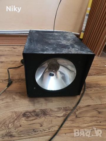 Стар дискотечен прожектор 